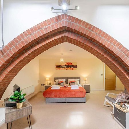 Grade 2 Listed Converted Church, Within 750Yrds To Southsea Beach Portsmouth Exteriér fotografie